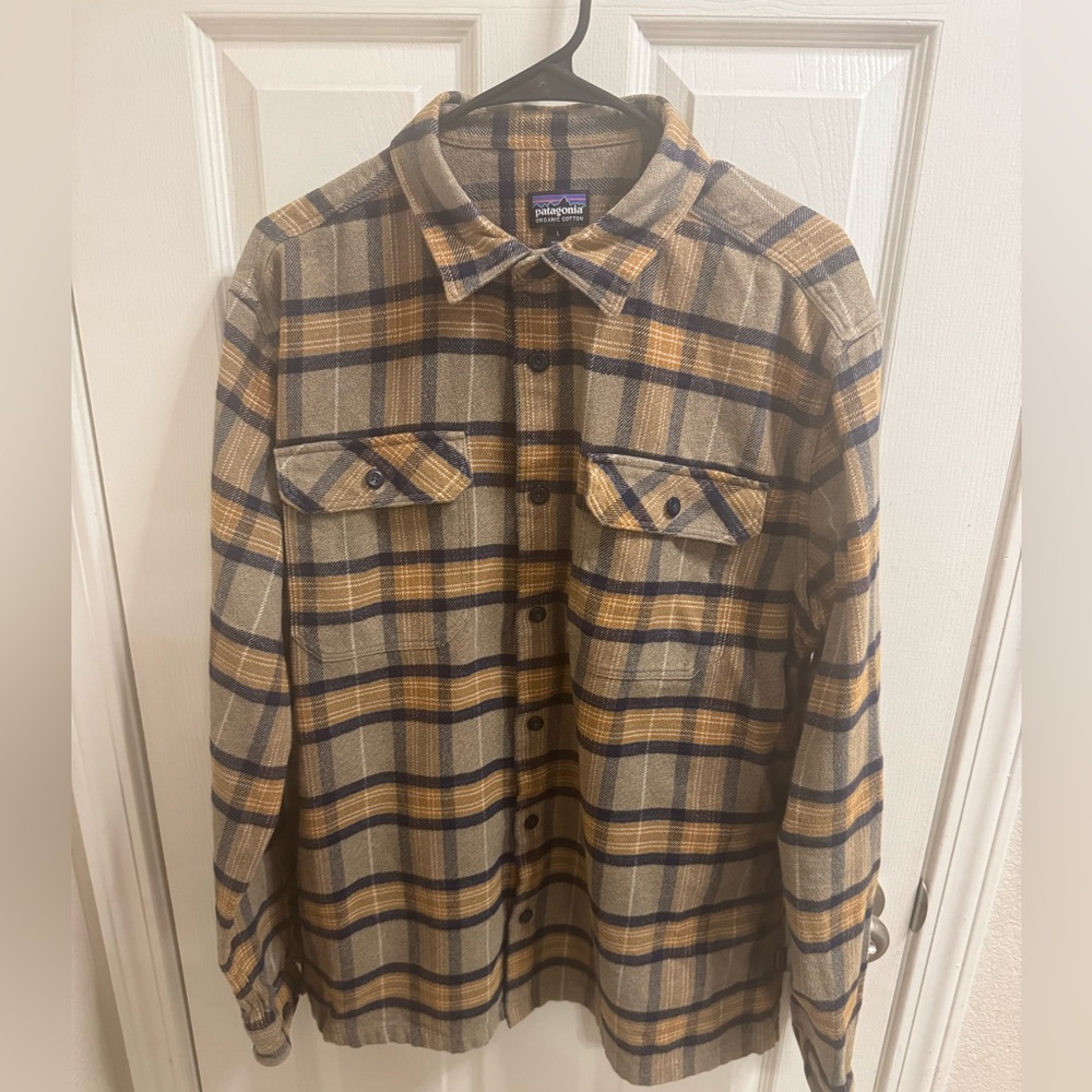 Patagonia Tan and Gold Plaid Flannel Shirt